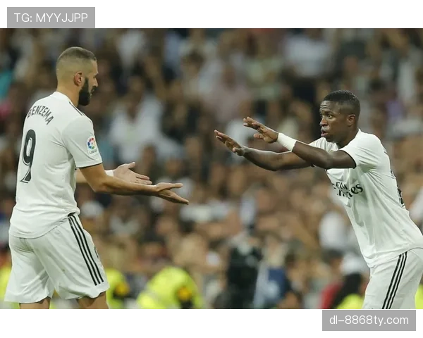 维尼修斯 vs 萨卡：边锋稳定性与爆发力对比分析