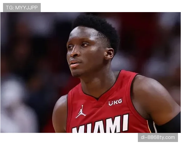 奥拉迪波无球跑动制造错位，提升热火外线防守压迫性