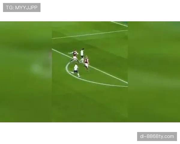 接管中场前插直塞撕开防线本赛季比上季更敢插上