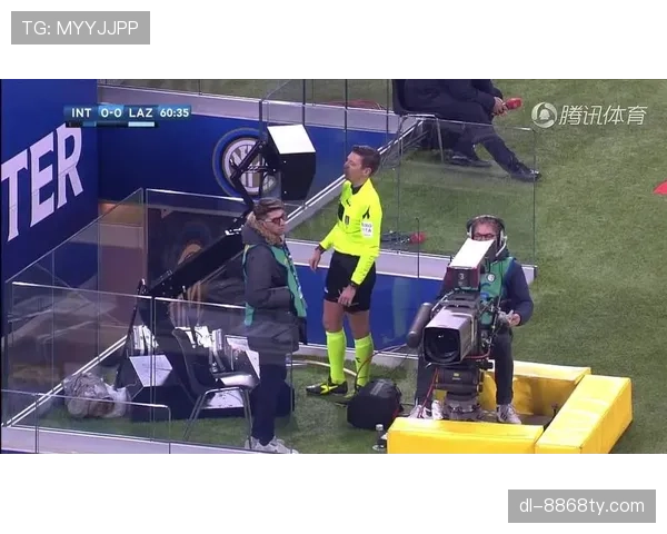 禁区规则详解：点球、手球与位置判定要点