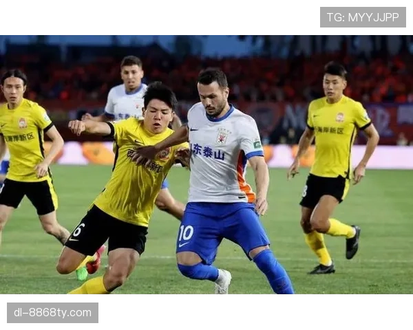 山东泰山中场失控，节奏紊乱暴露攻防隐患