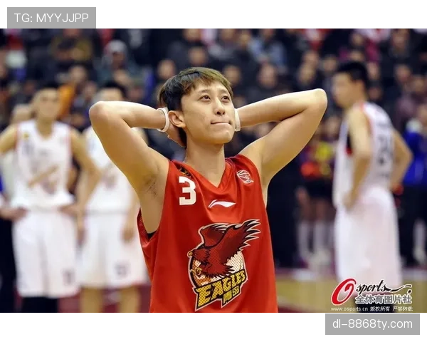 发球五秒违例是什么？新手必知的篮球规则和判罚标准